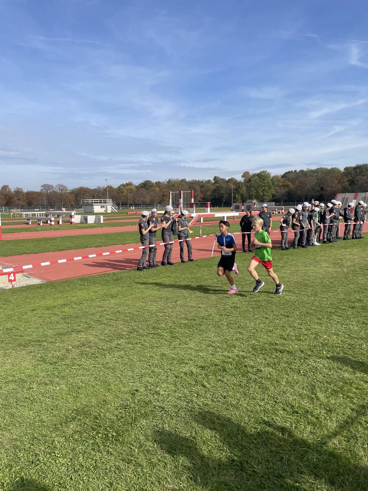 20251021_102313717_iOS