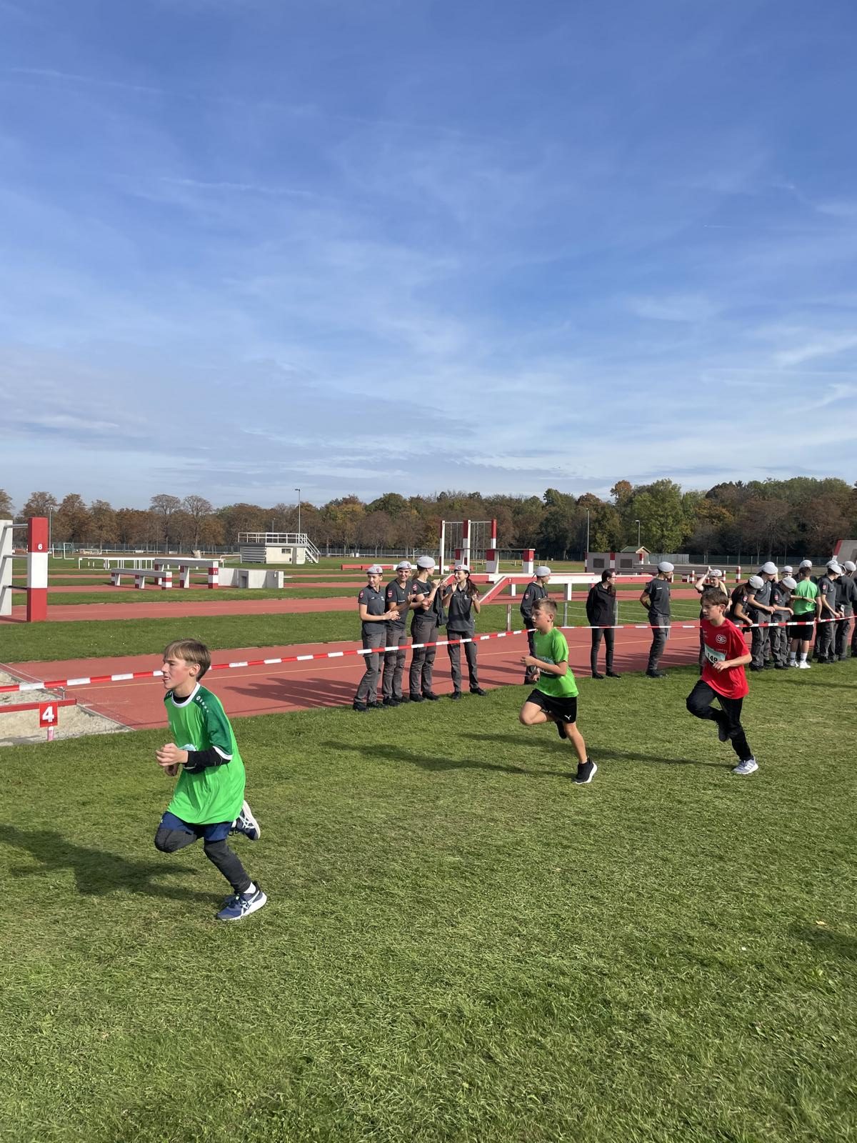 20251021_102336992_iOS