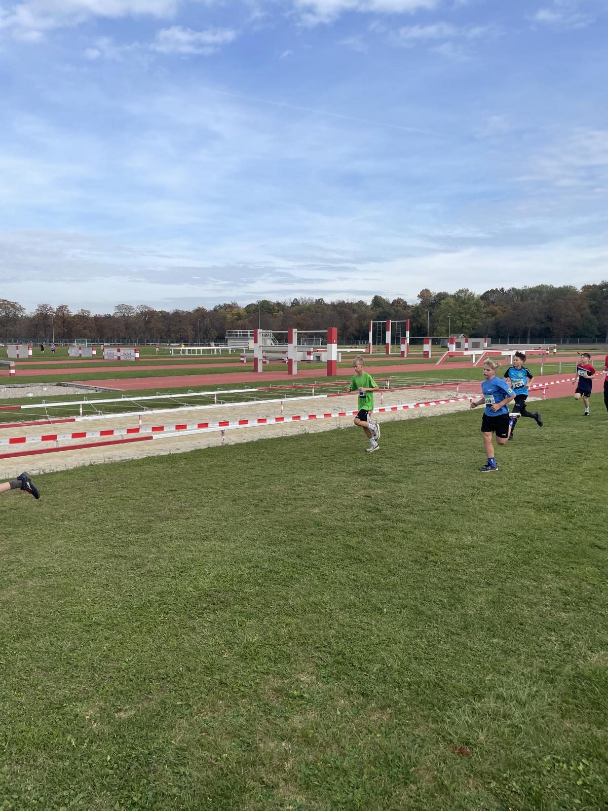 20251021_105328097_iOS