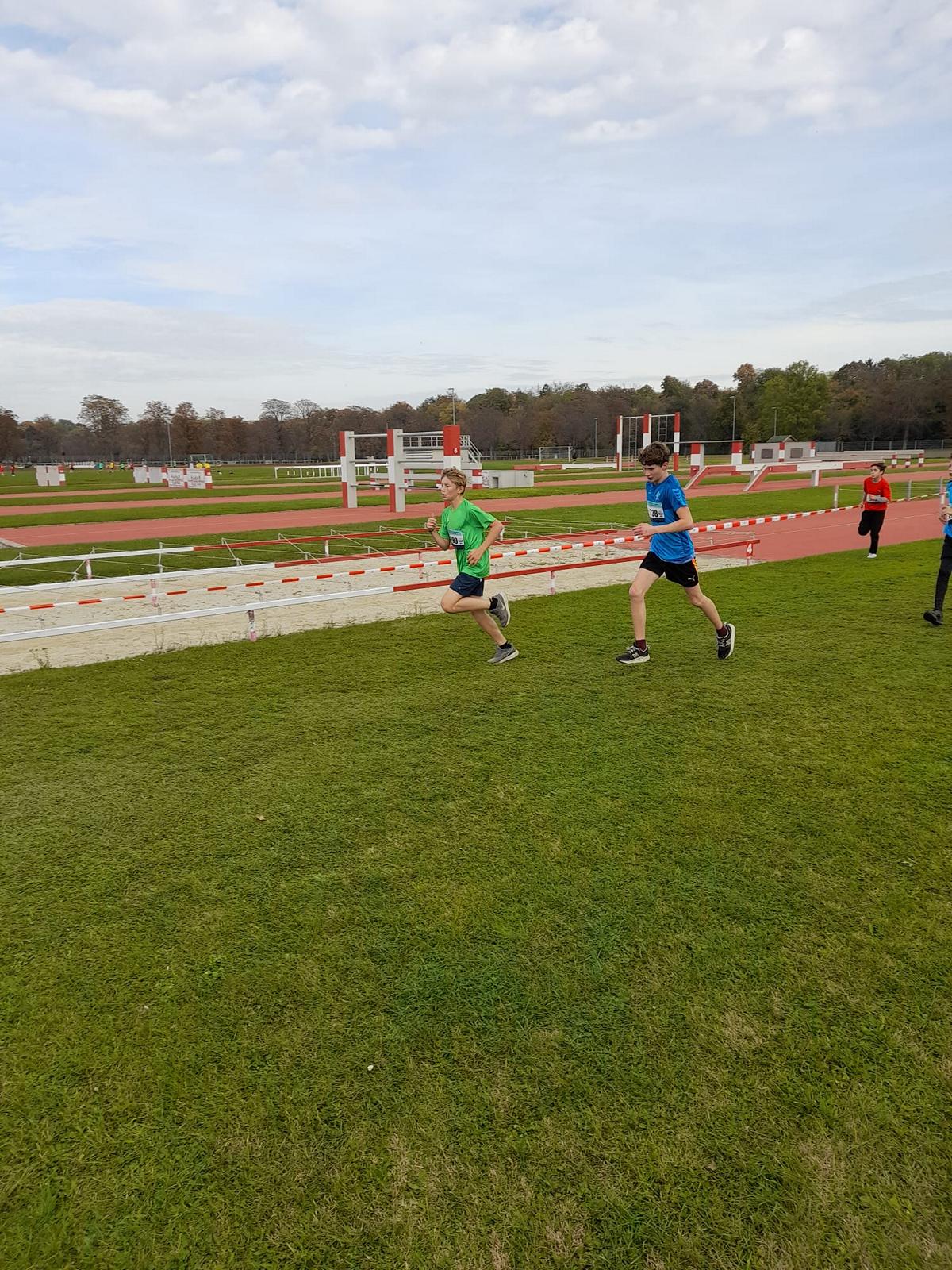 20251021_175106276_iOS