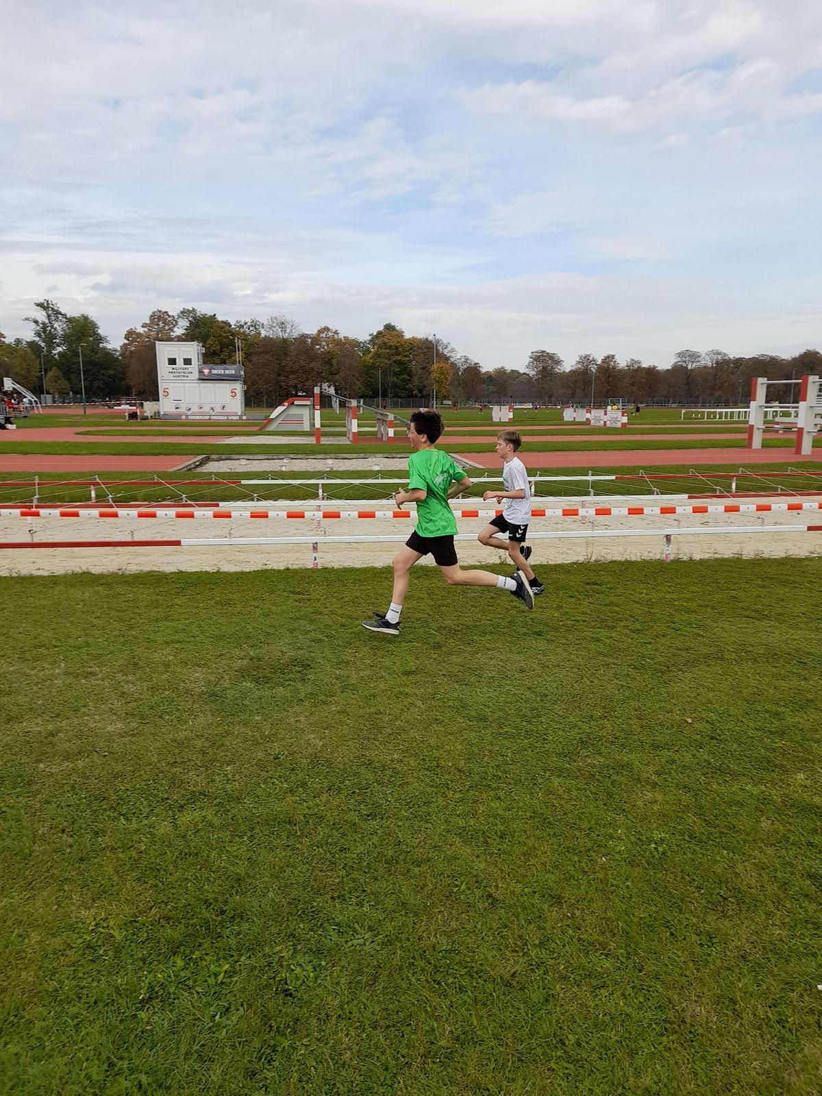 20251021_175106404_iOS