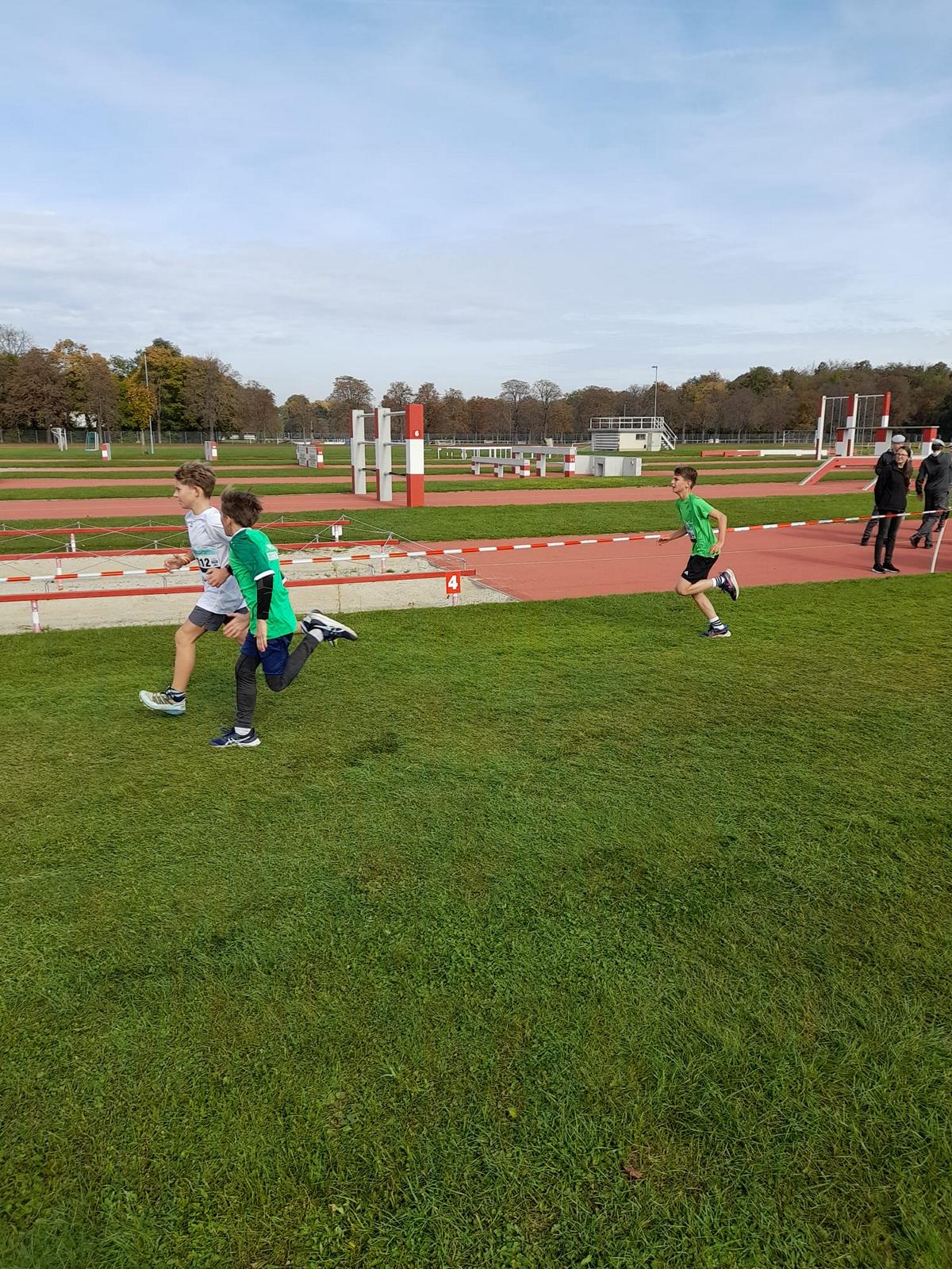 20251021_175107849_iOS