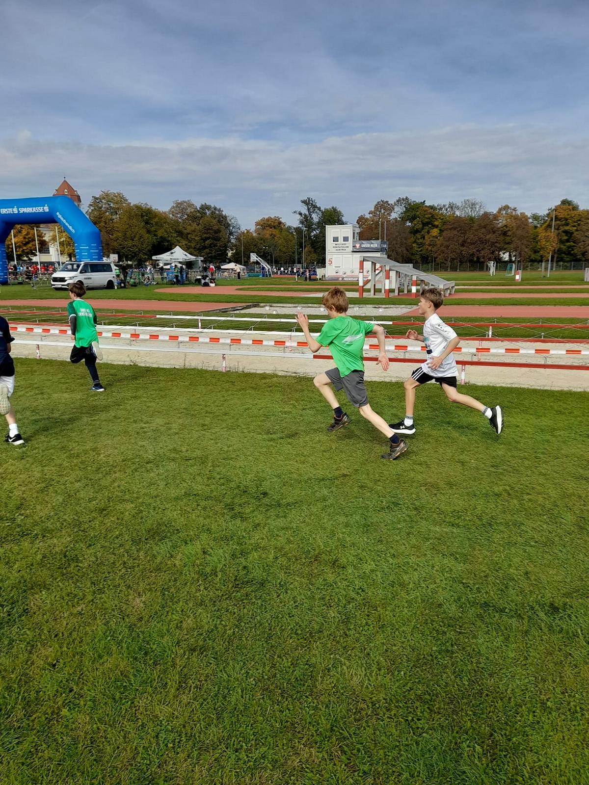 20251021_175108010_iOS