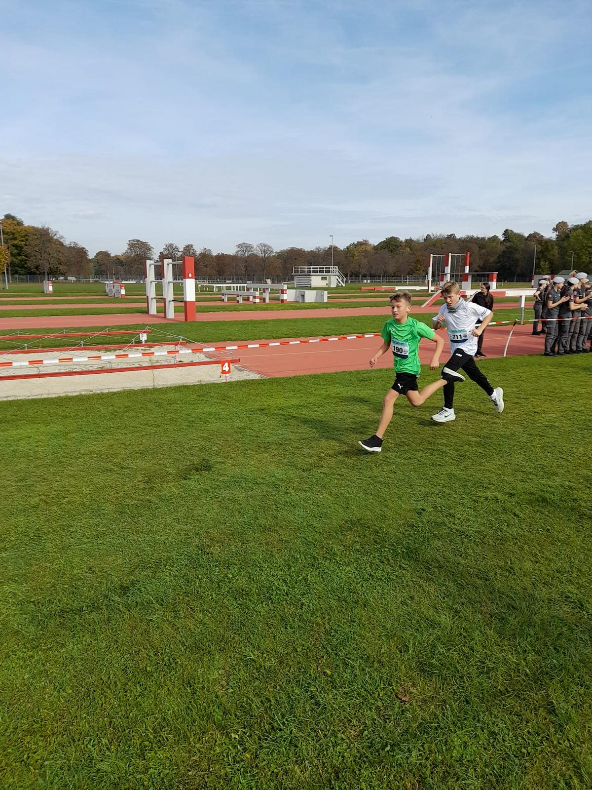 20251021_175108173_iOS