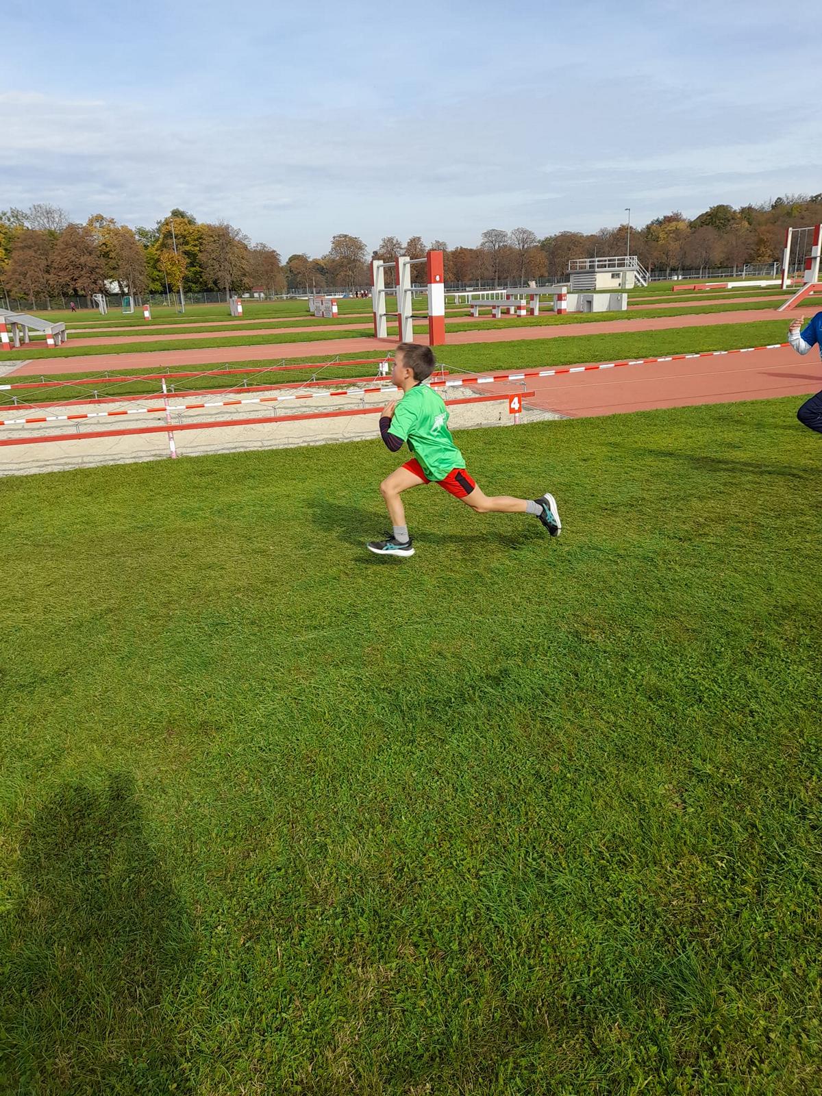 20251021_175108471_iOS