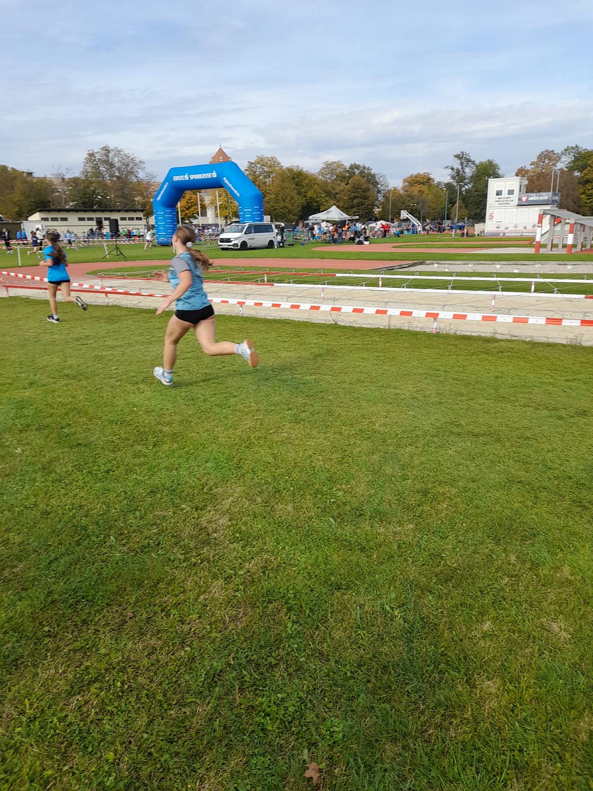 20251021_175112246_iOS