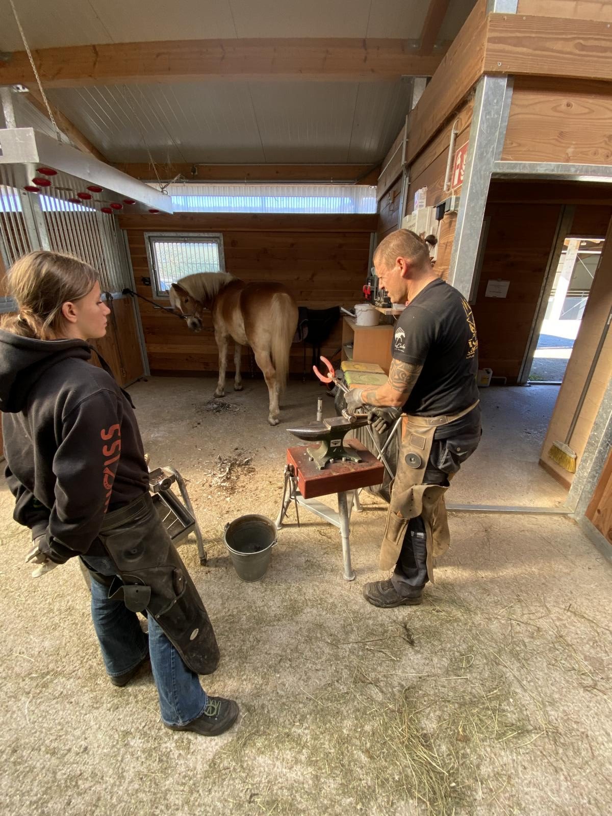 20251104_122002009_iOS