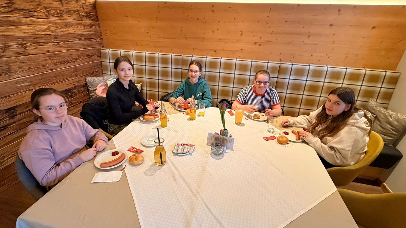 20260409_173617000_iOS 9