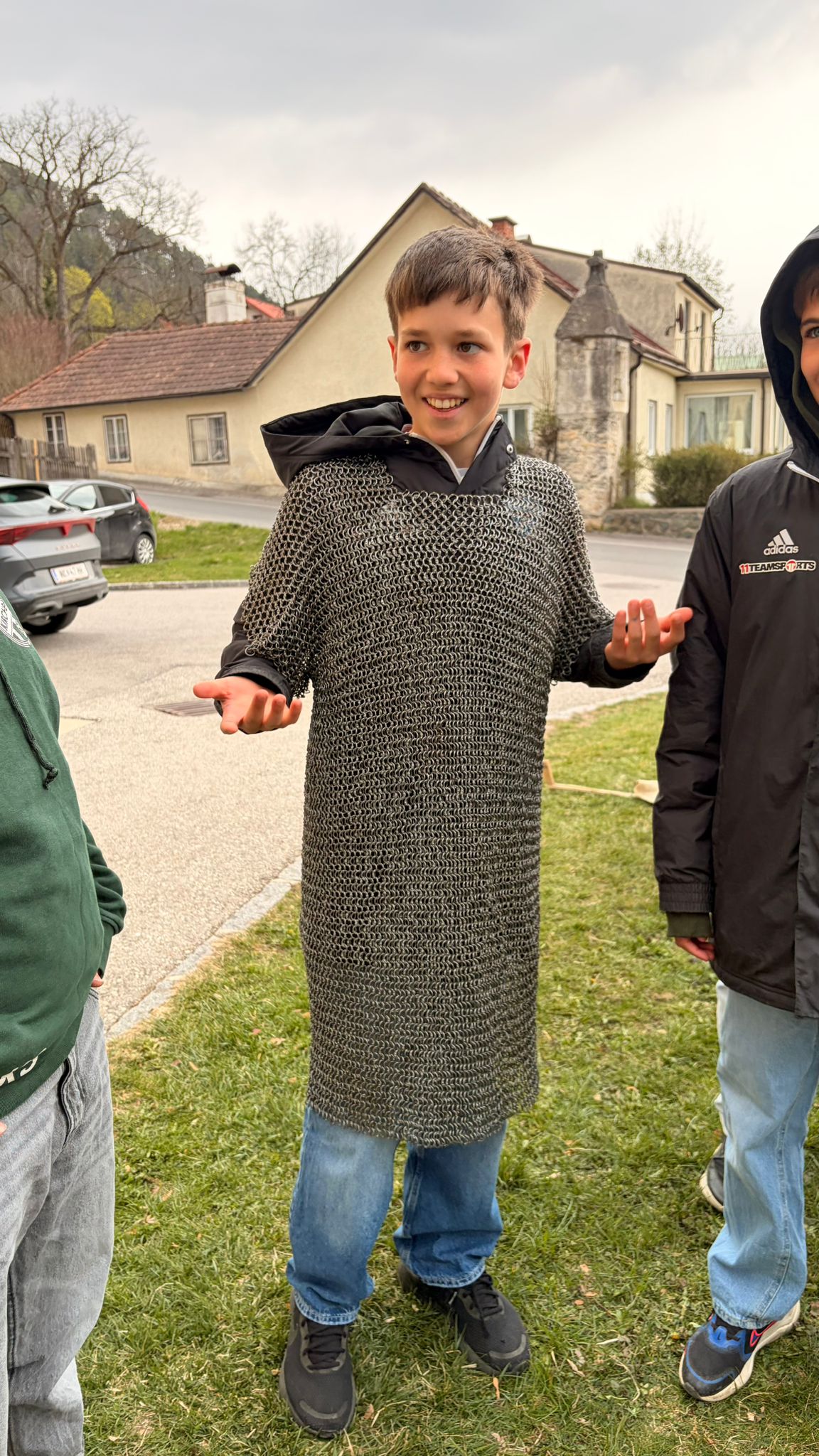 20260410_125944000_iOS 10