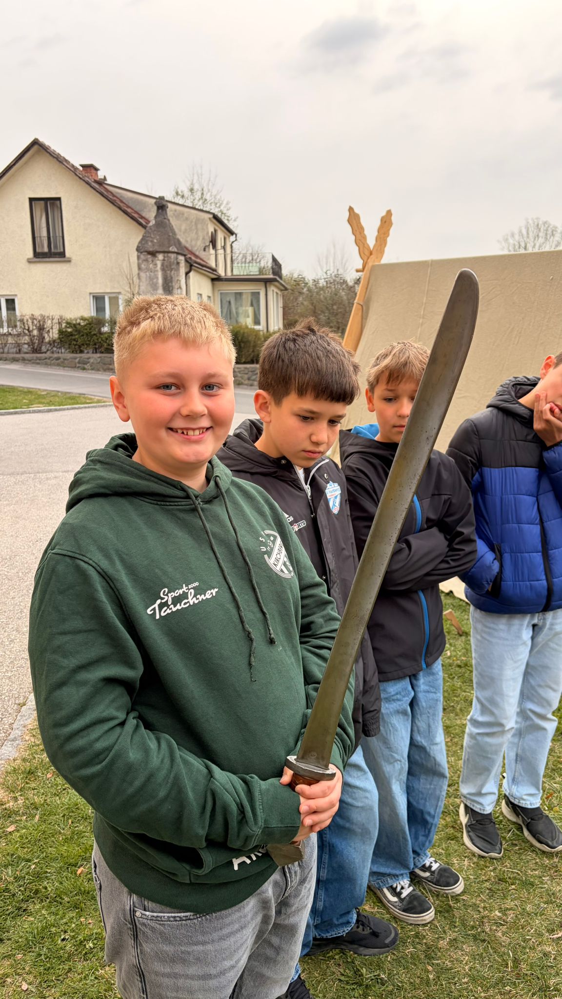 20260410_125945000_iOS 1 1