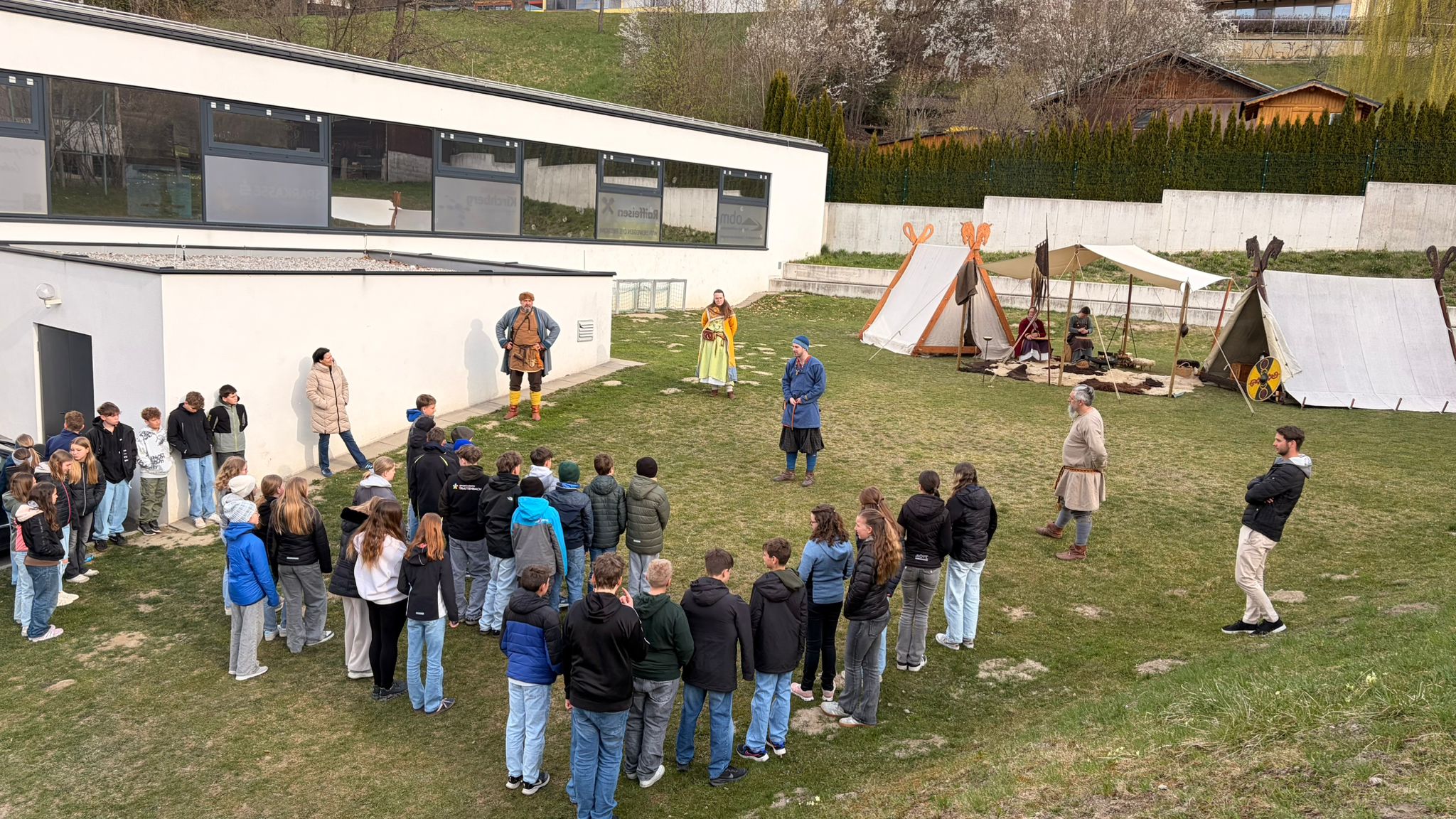 20260410_125945000_iOS 3